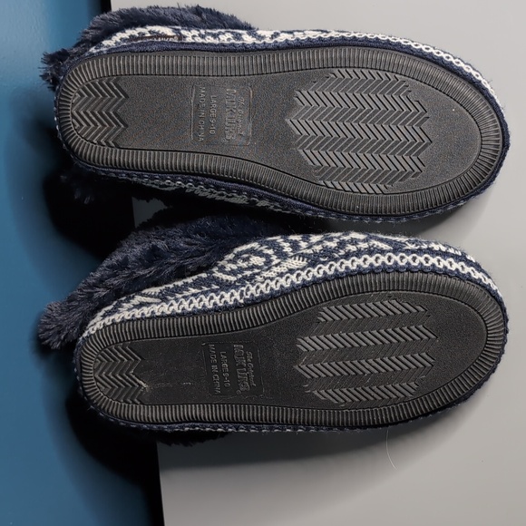 Muk Luks Melinda Womens Dark Sapphire Blue Bootie Slippers. NWOT - Picture 9 of 16